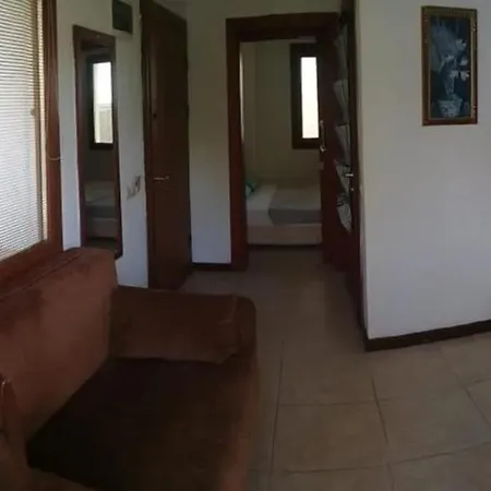 Comfortable Apart 2 Min Walk To Beach With Wonderful View *