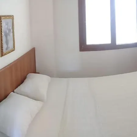 Comfortable Apart 2 Min Walk To Beach With Wonderful View Διαμέρισμα