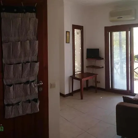 Διαμέρισμα Comfortable Apart 2 Min Walk To Beach With Wonderful View Golturkbuku